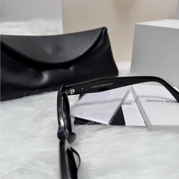 Gentle Monster Rococo 01 - Picture 2 of 6